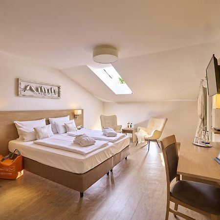 Stroebinger Hof - Therme Wellness Resort باد اندورف المظهر الخارجي الصورة