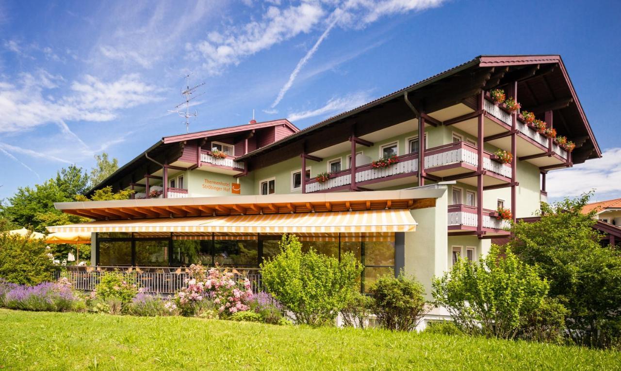 Stroebinger Hof - Therme Wellness Resort باد اندورف المظهر الخارجي الصورة