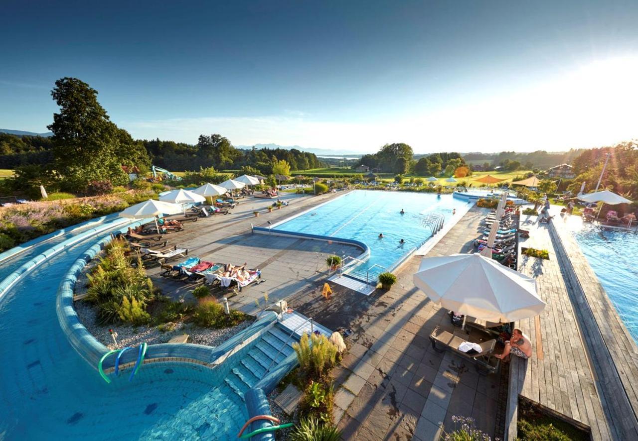 Stroebinger Hof - Therme Wellness Resort باد اندورف المظهر الخارجي الصورة