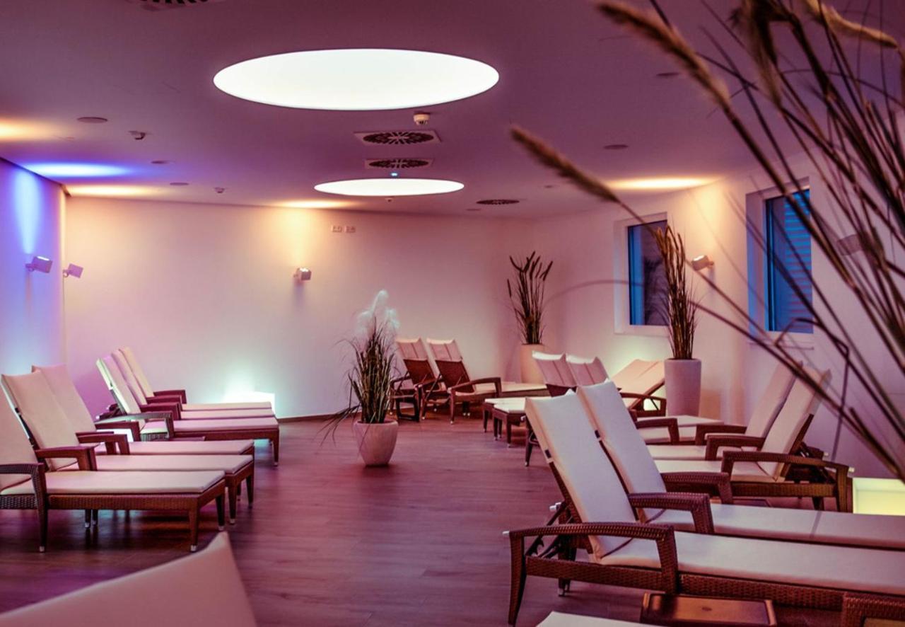 Stroebinger Hof - Therme Wellness Resort باد اندورف المظهر الخارجي الصورة