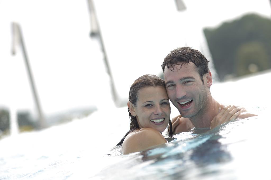 Stroebinger Hof - Therme Wellness Resort باد اندورف المظهر الخارجي الصورة