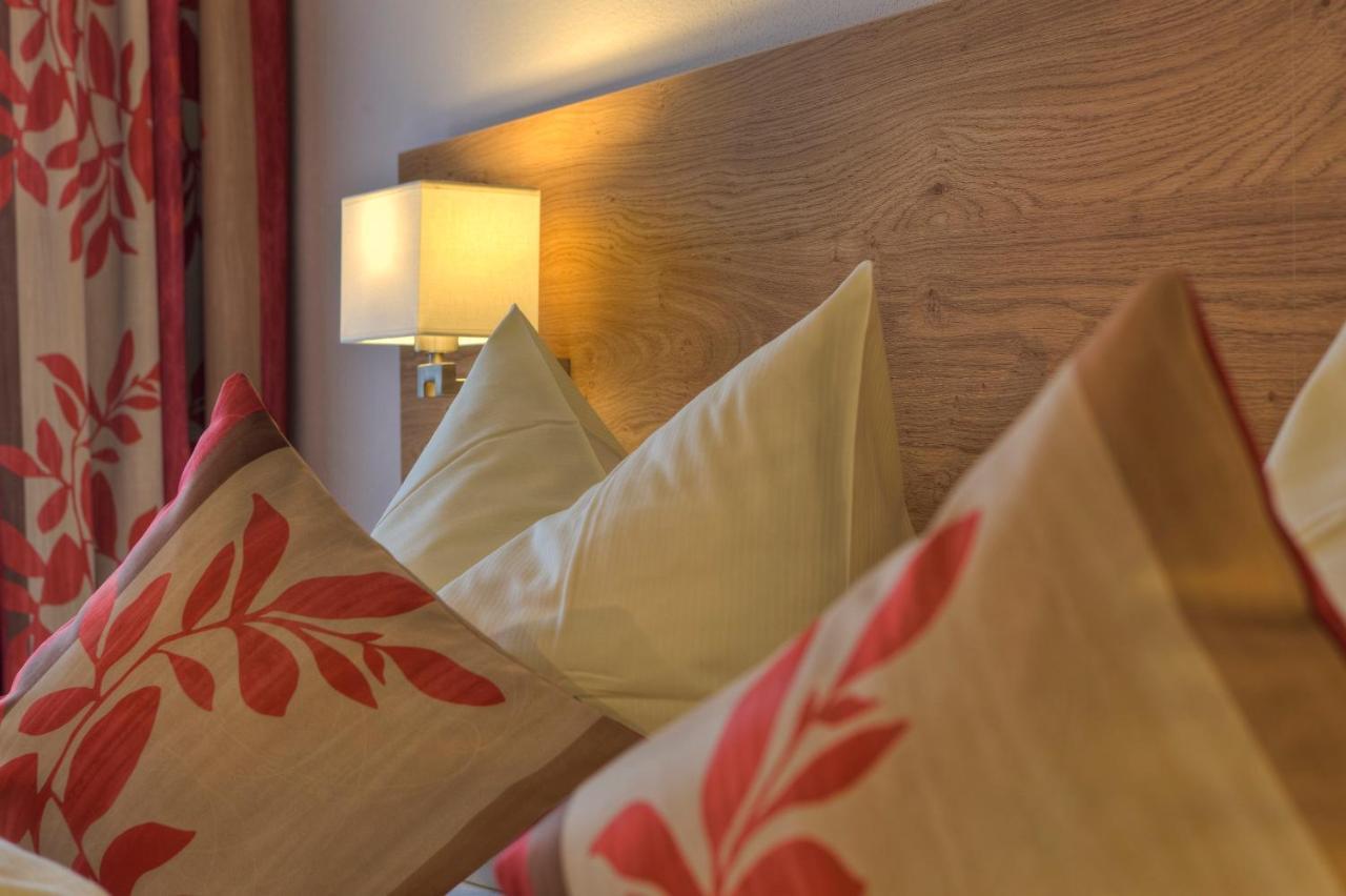 Stroebinger Hof - Therme Wellness Resort باد اندورف المظهر الخارجي الصورة