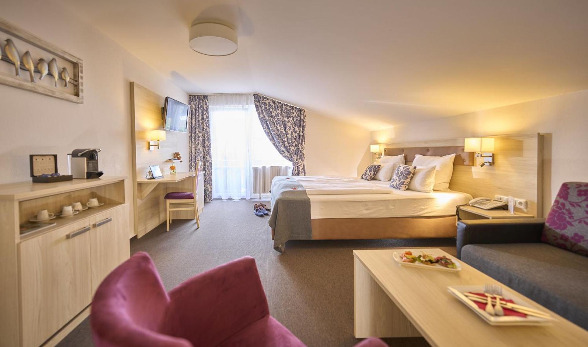 Stroebinger Hof - Therme Wellness Resort باد اندورف المظهر الخارجي الصورة