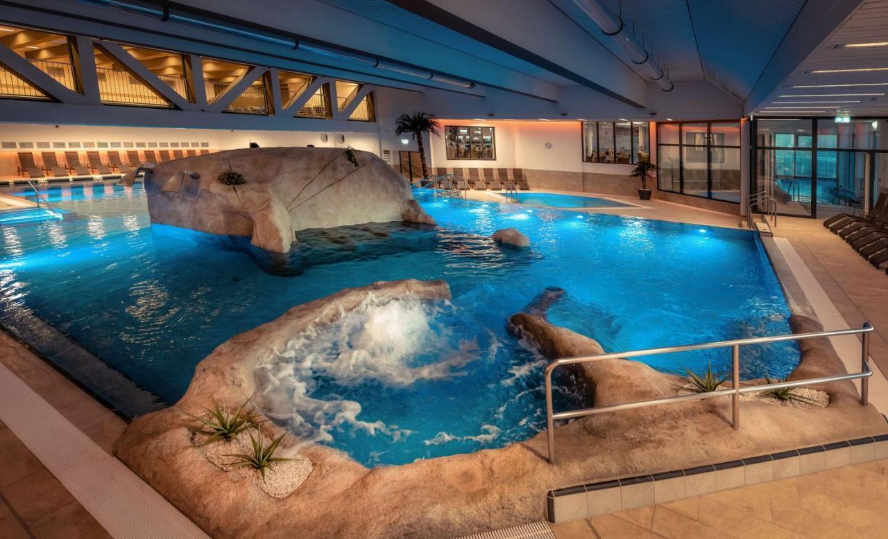 Stroebinger Hof - Therme Wellness Resort باد اندورف المظهر الخارجي الصورة