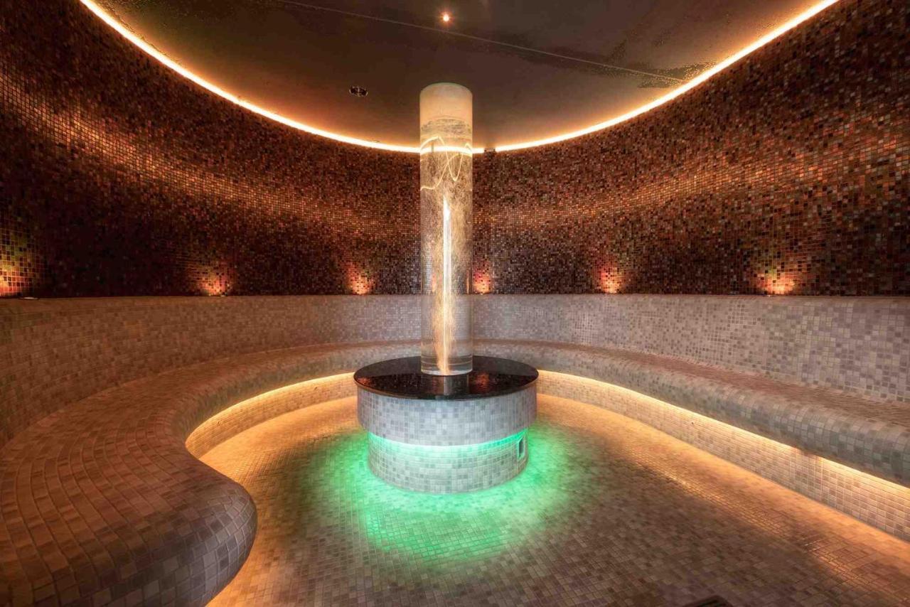 Stroebinger Hof - Therme Wellness Resort باد اندورف المظهر الخارجي الصورة