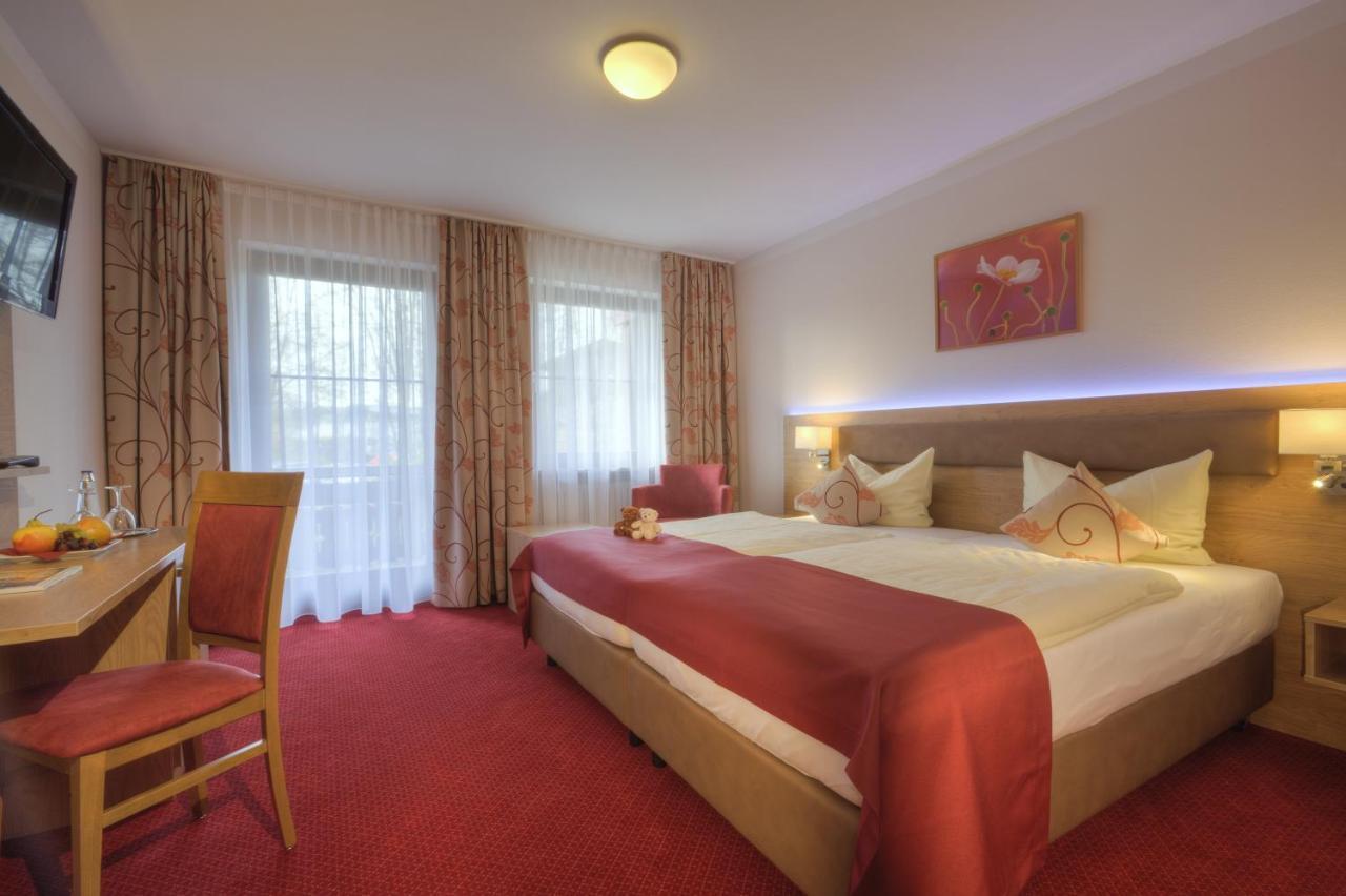 Stroebinger Hof - Therme Wellness Resort باد اندورف المظهر الخارجي الصورة